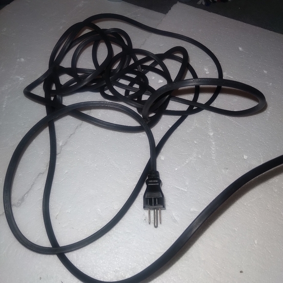 Parts for Hoover SteamVac spinbrush carpet cleaner. Model number F 5914 900 - Picture 3 of 15